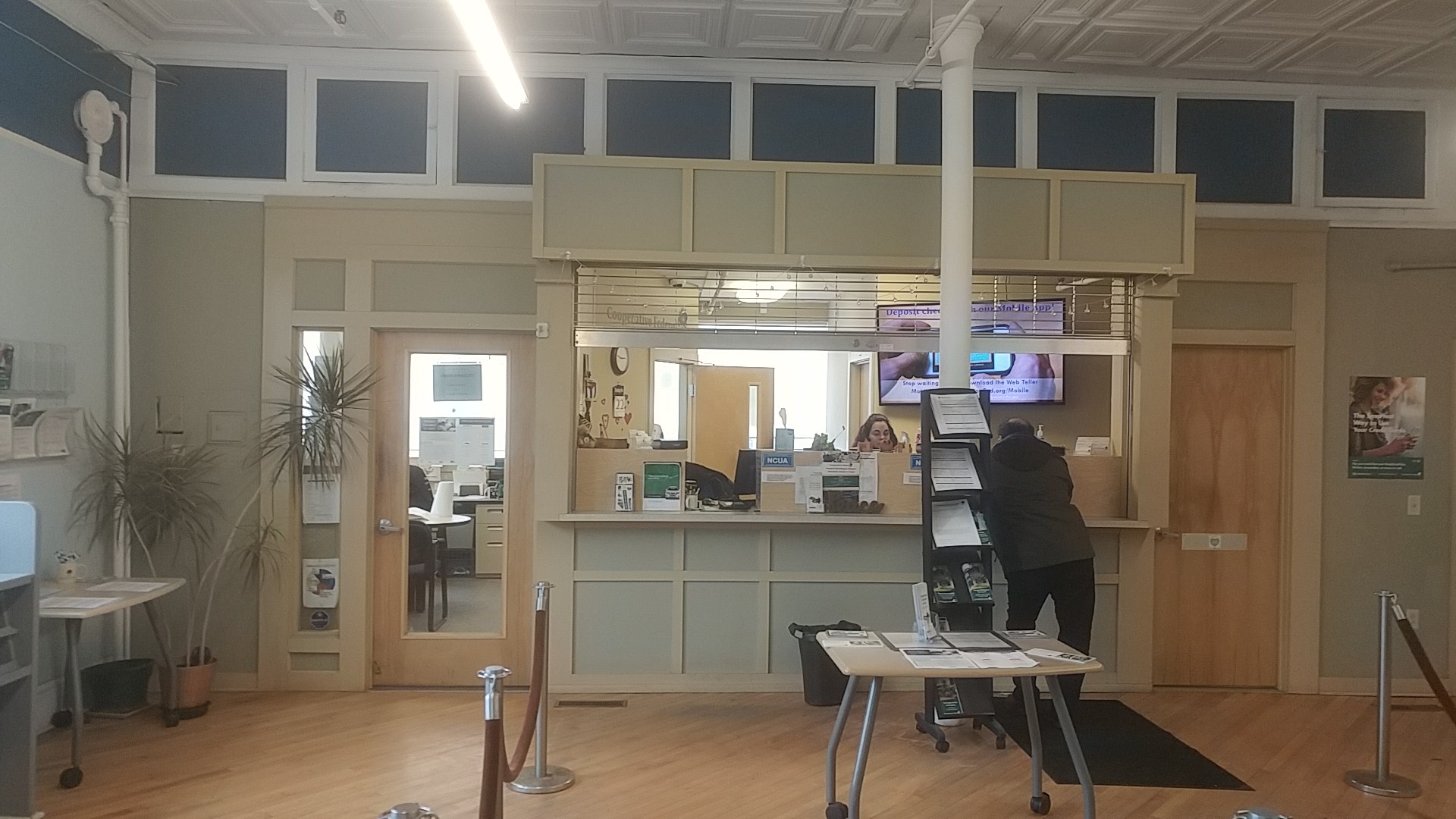 Cooperative Federal (North Salina Street Office) 01