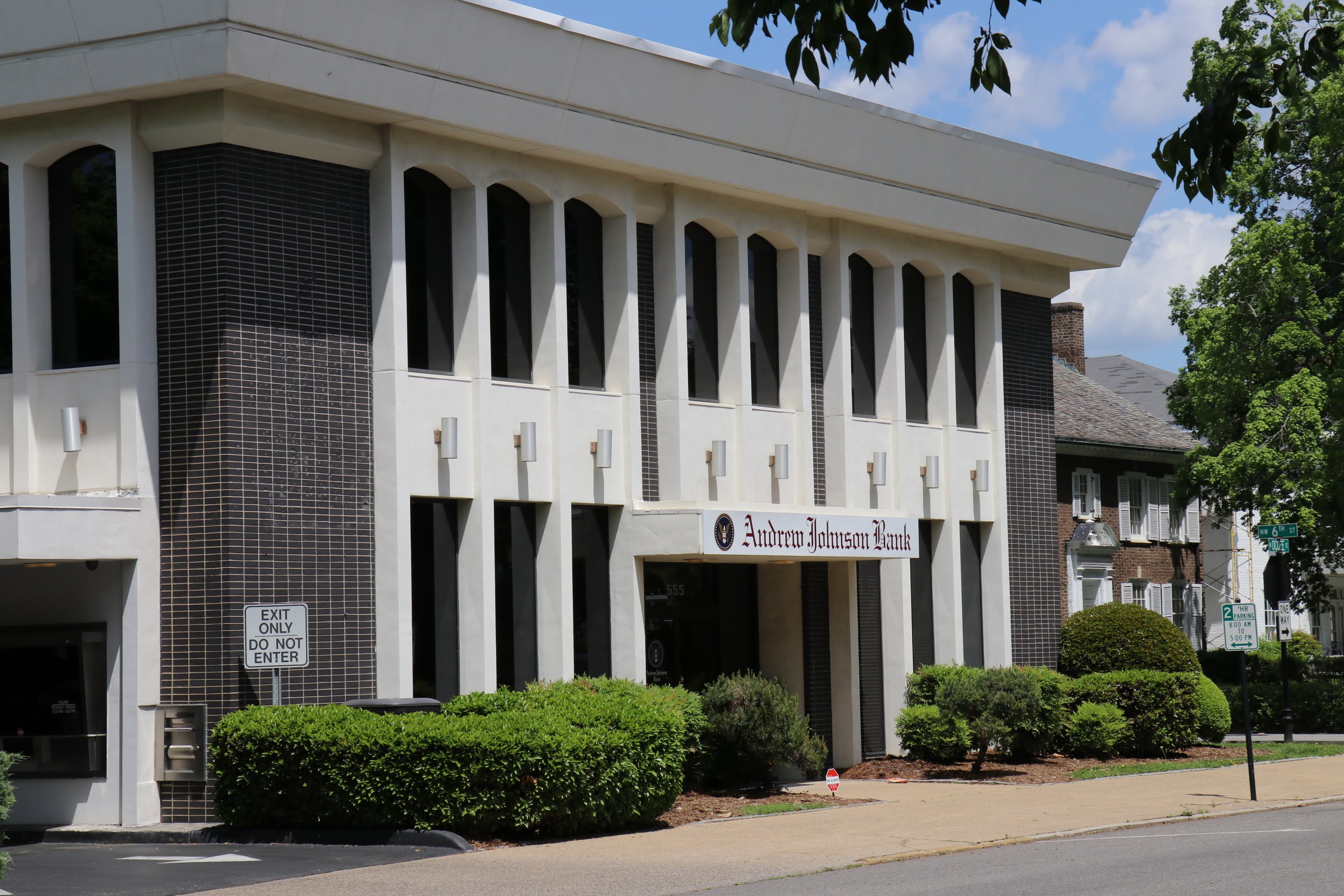 Andrew Johnson Bank 01