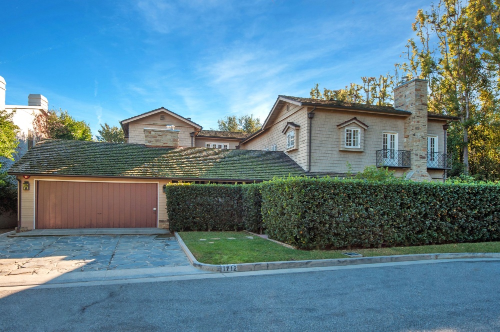 Philip Boroda I Coldwell Banker 01