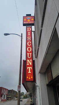 Bay City Discount 02