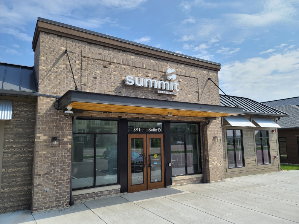 Summit Credit Union 01