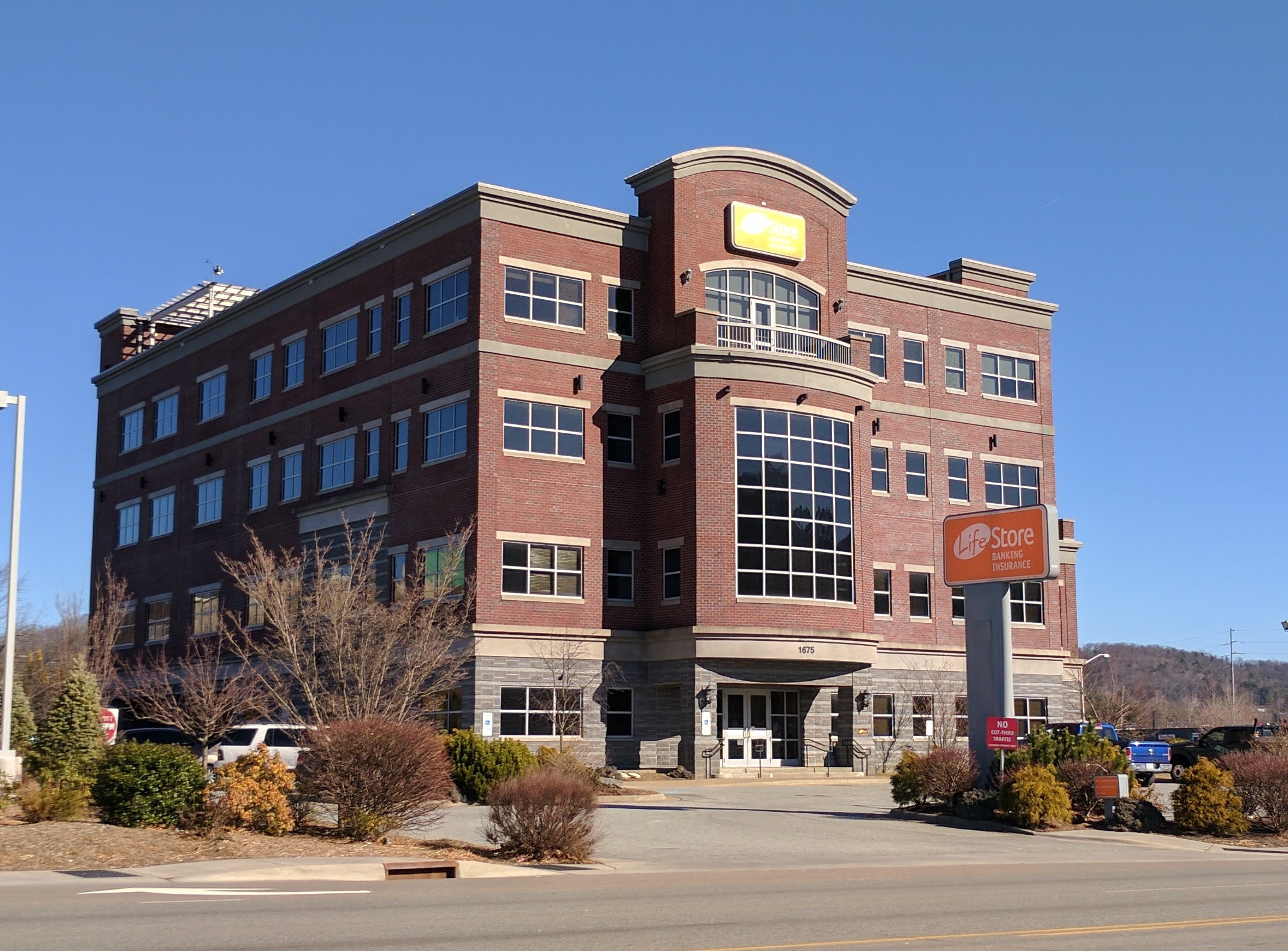 LifeStore Bank 01