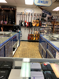 Alamo Pawn & Jewelry 03