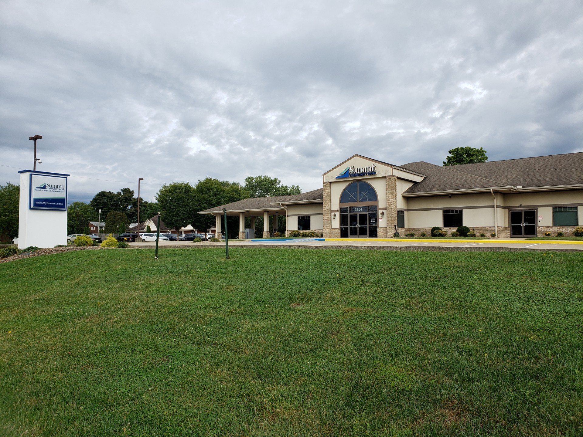 Summit Community Bank 01