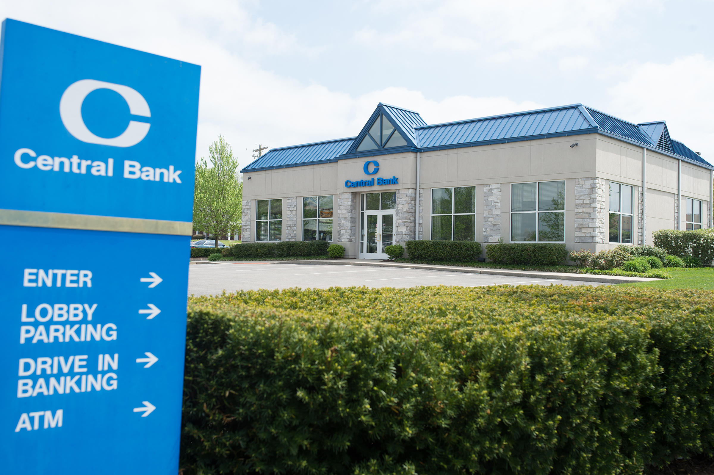 Central Bank & Trust Co. 01