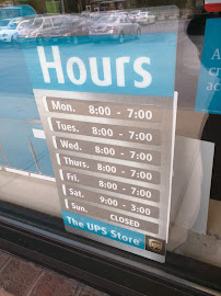 The UPS Store 04