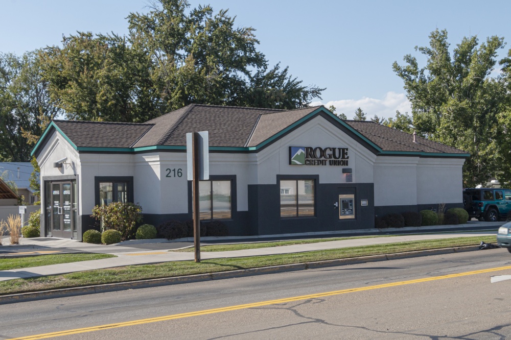 Rogue Credit Union 01