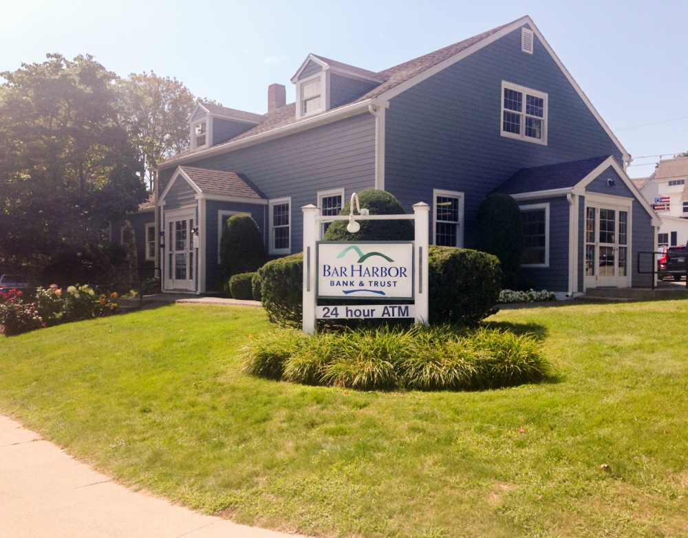Bar Harbor Bank & Trust 01