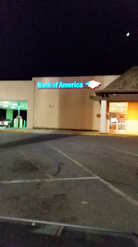 Bank of America (with Drive-thru ATM) 02