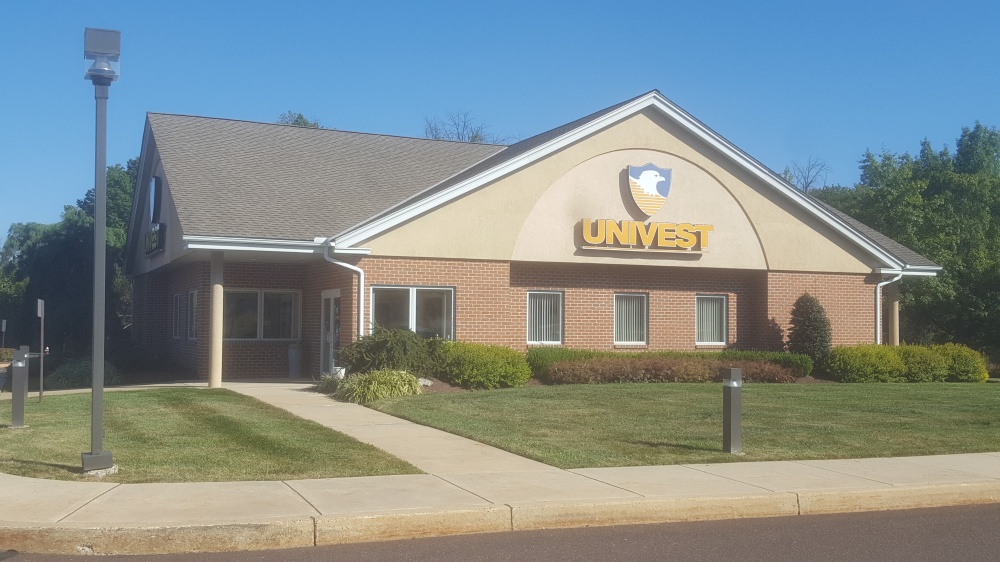 Univest Bank and Trust Co 01