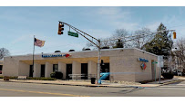 Bank of America (with Drive-thru ATM) 01