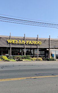 Wells Fargo Bank 01