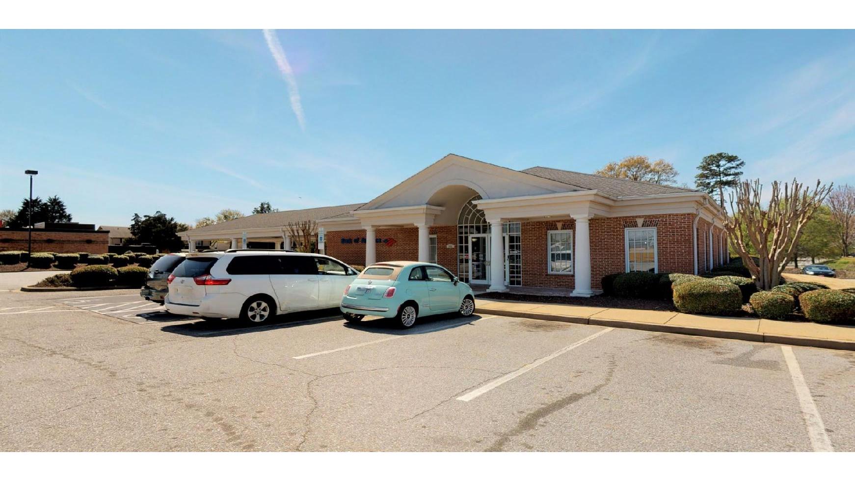Bank of America (with Drive-thru services) 01