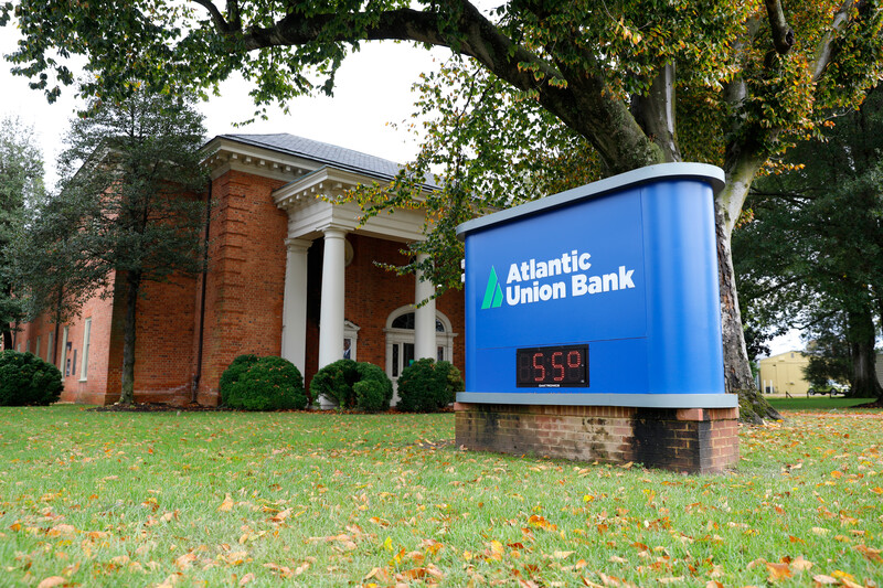 Atlantic Union Bank 01
