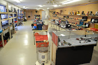 Dixie Pawn & Guns 01