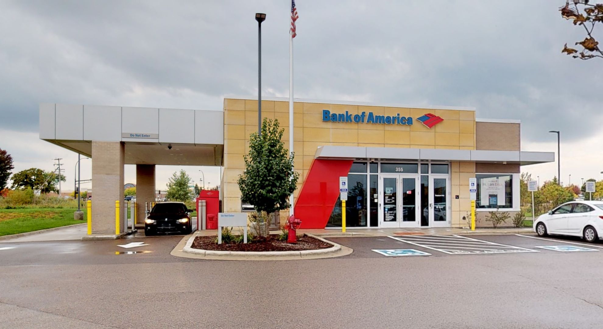 Bank of America (with Drive-thru ATM) 01