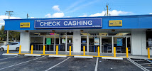 The Check Cashing Store 04