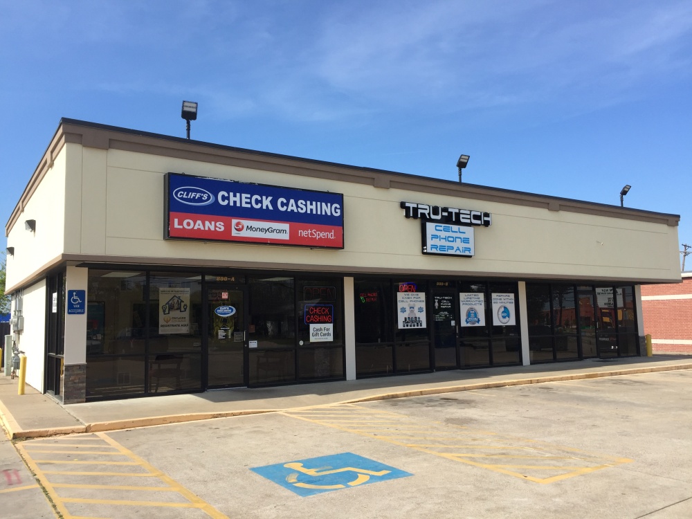 Cliff's Check Cashing #26 01