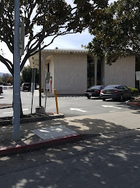 Bank of America (with Drive-thru ATM) 02