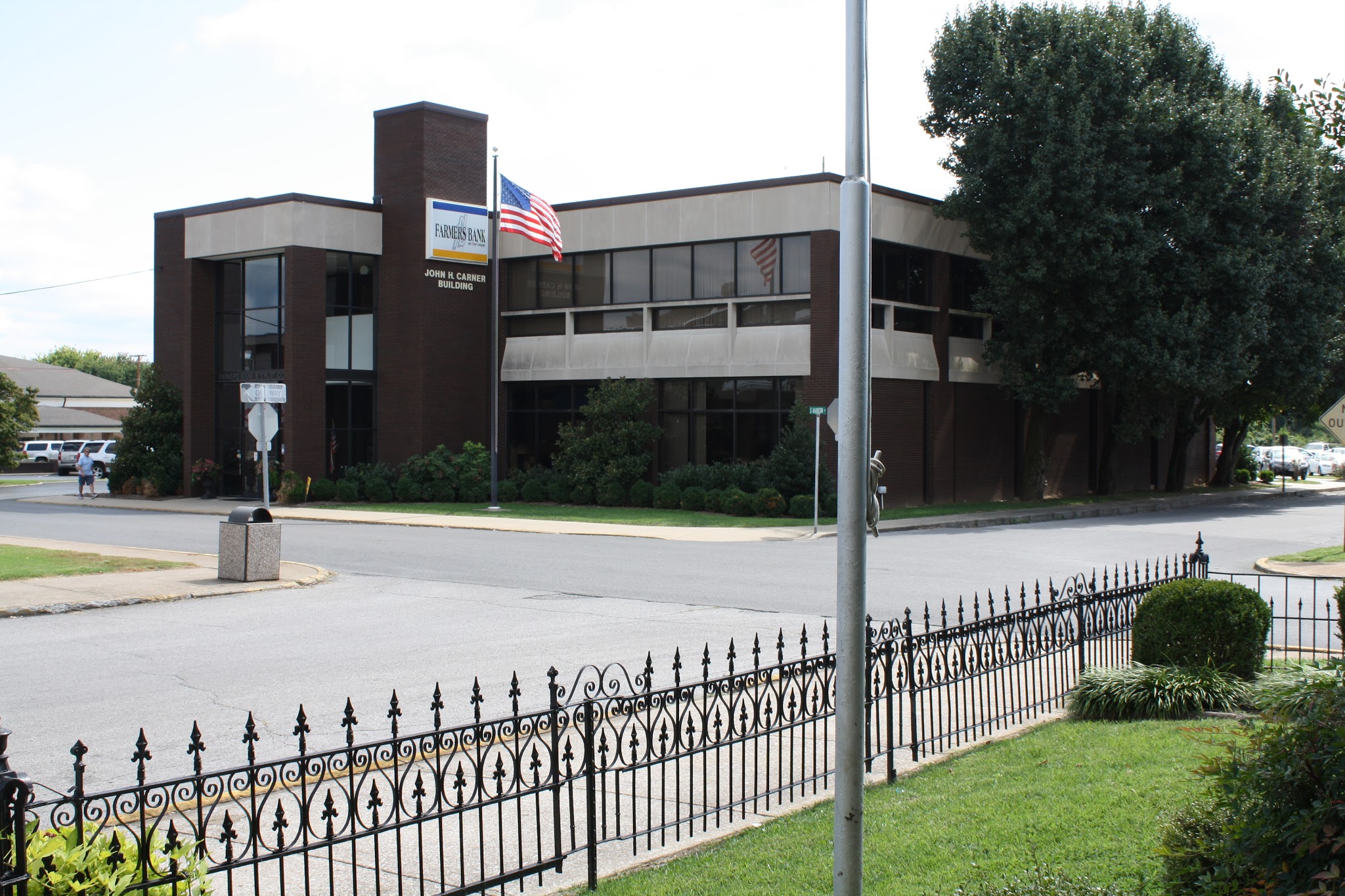 Farmers Bank and Trust Company 01