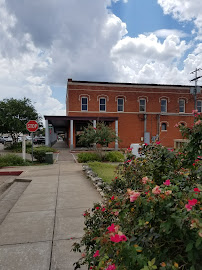 Pioneer Bank 02