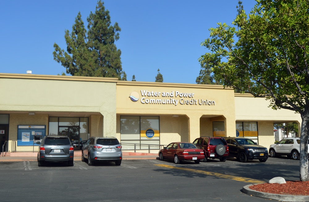 Water and Power Community Credit Union (Sun Valley) 01