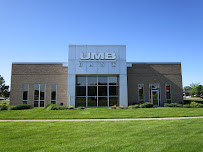 UMB Bank (with drive-thru services) 01
