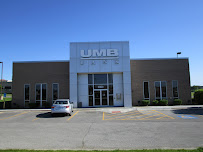 UMB Bank (with drive-thru services) 02