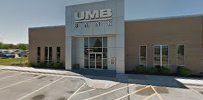 UMB Bank (with drive-thru services) 04