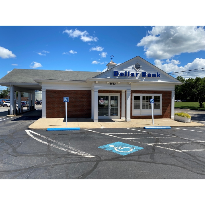 Dollar Bank 01