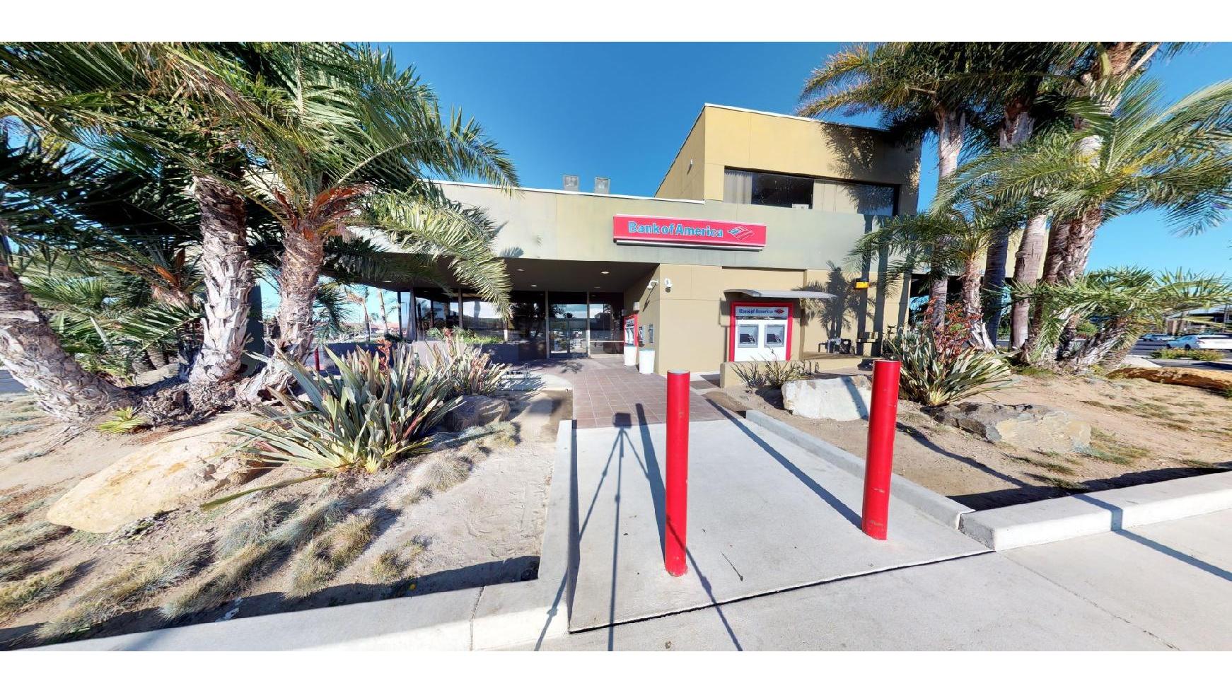 Bank of America (with Drive-thru ATM) 01