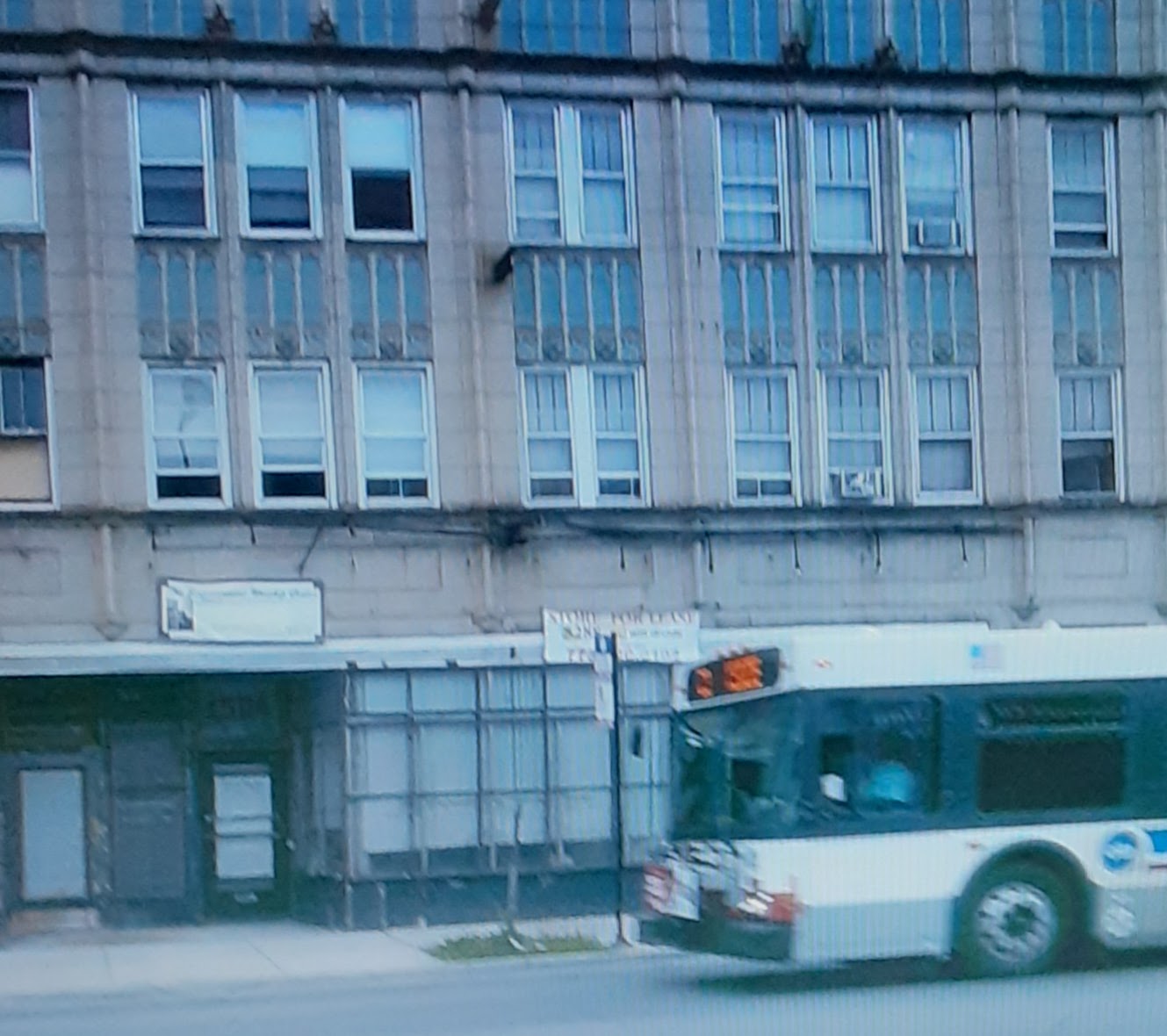 63rd & Ashland Currency Exchange 01