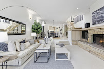 The Rulon Kelly Team at Douglas Elliman Real Estate 02
