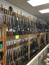 Hoffy's Pawn & Guns 03
