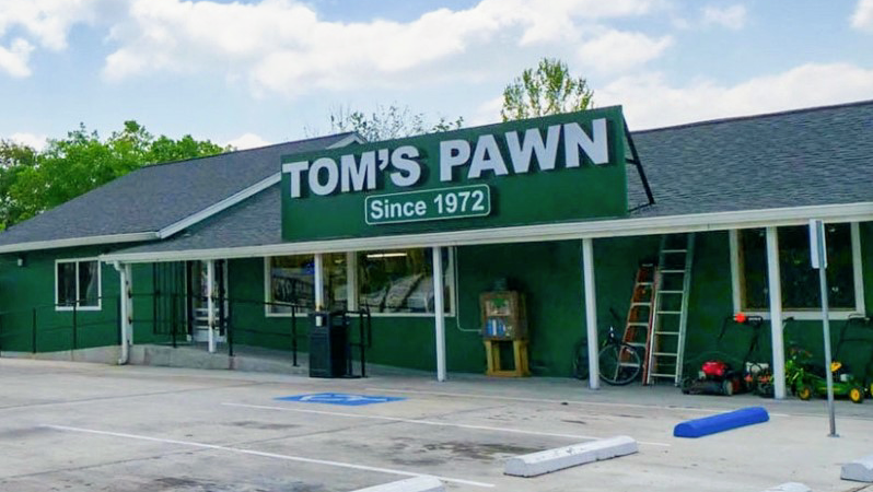 Tom's Pawn Shop 01