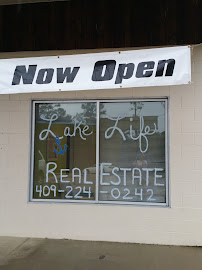 LAKE LIFE REAL ESTATE 03
