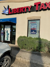 Liberty Tax 01
