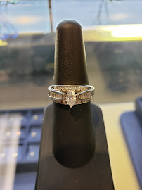 Ashland Jewelry & Pawnshop, LTD 04