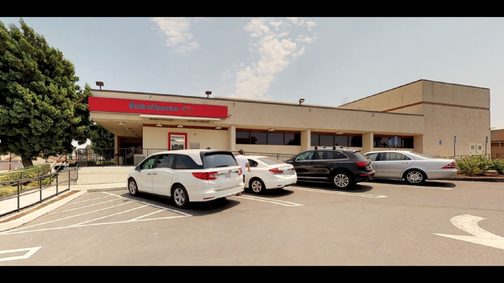 Bank of America (with Drive-thru ATM) 01