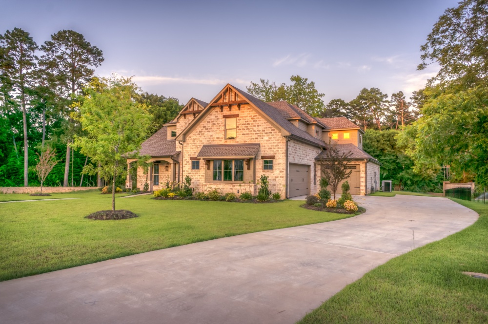 Local Mortgage Pro | Adrian Villalobos 01