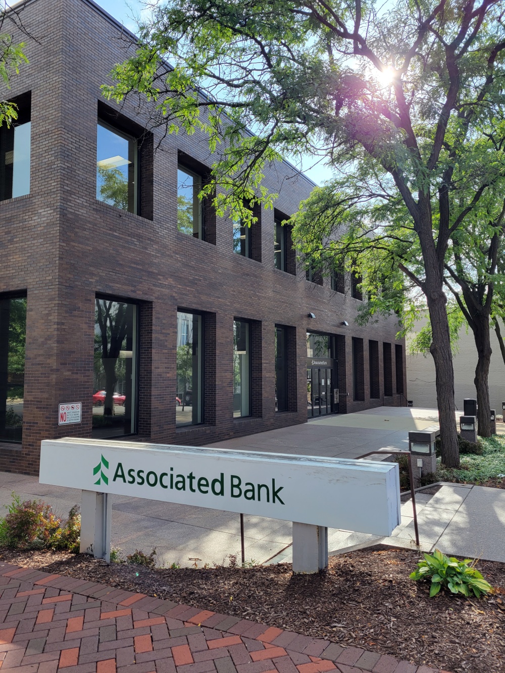 Associated Bank 01