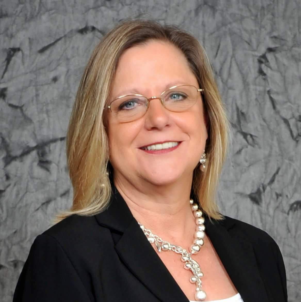 Janice House - Mortgage Loan Officer - Eustis Mortgage 01