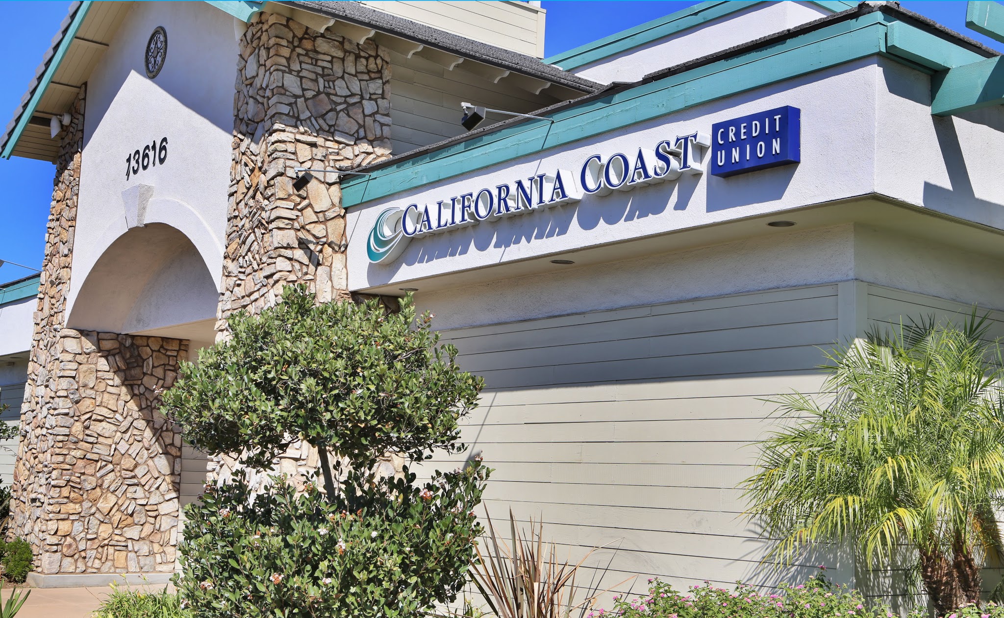 California Coast Credit Union Poway Branch 01