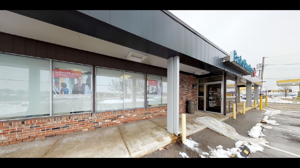 Bank of America (with Drive-thru ATM) 01