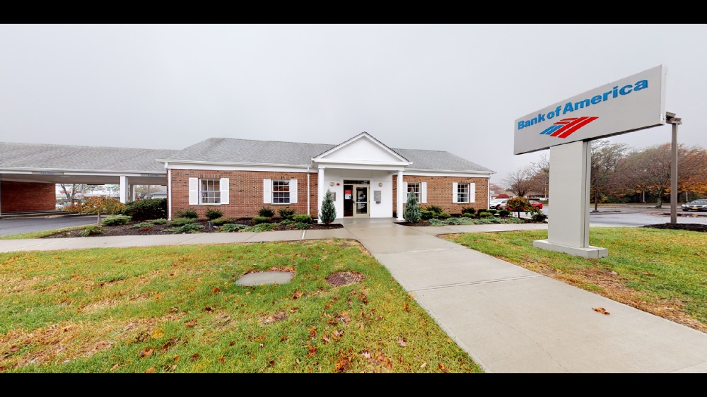 Bank of America (with Drive-thru ATM) 01