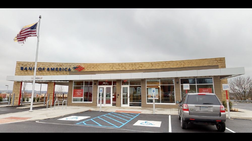 Bank of America (with Drive-thru ATM) 01