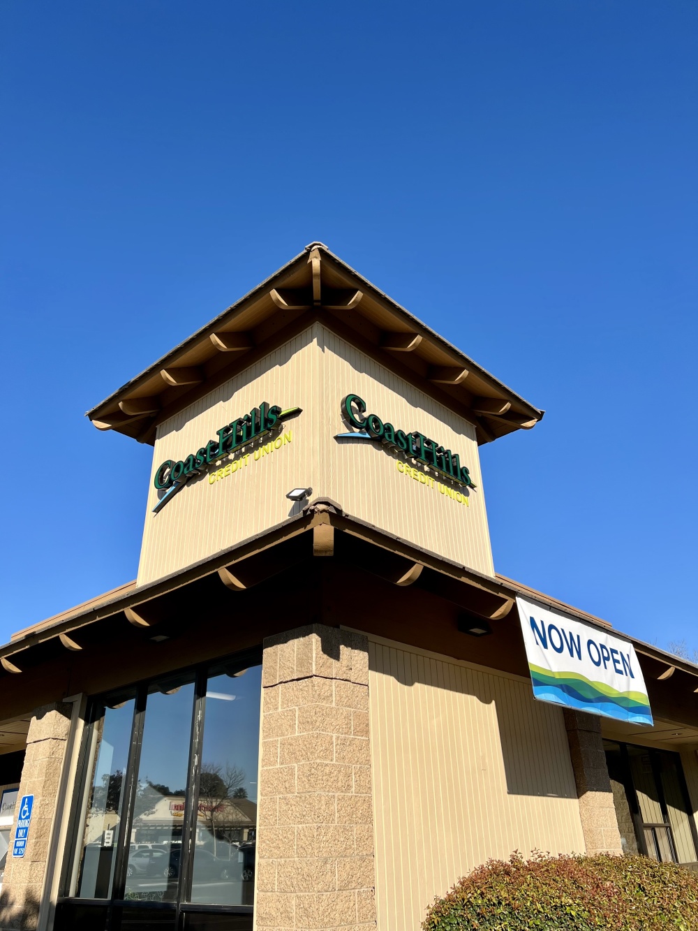 CoastHills Credit Union 01
