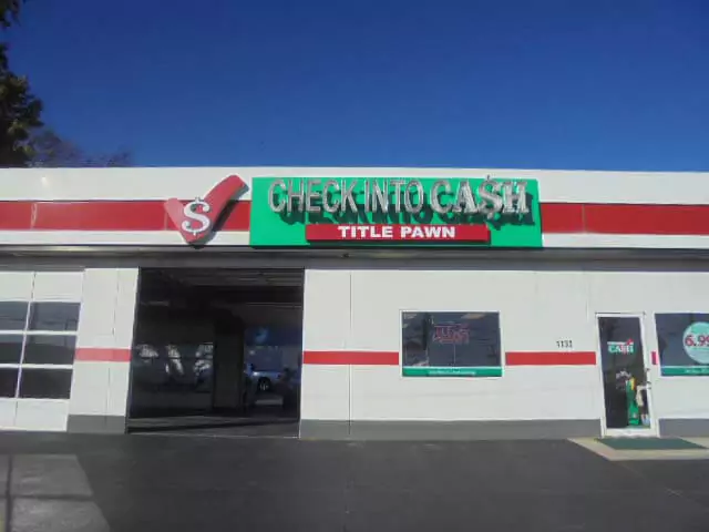 Check Into Cash 01