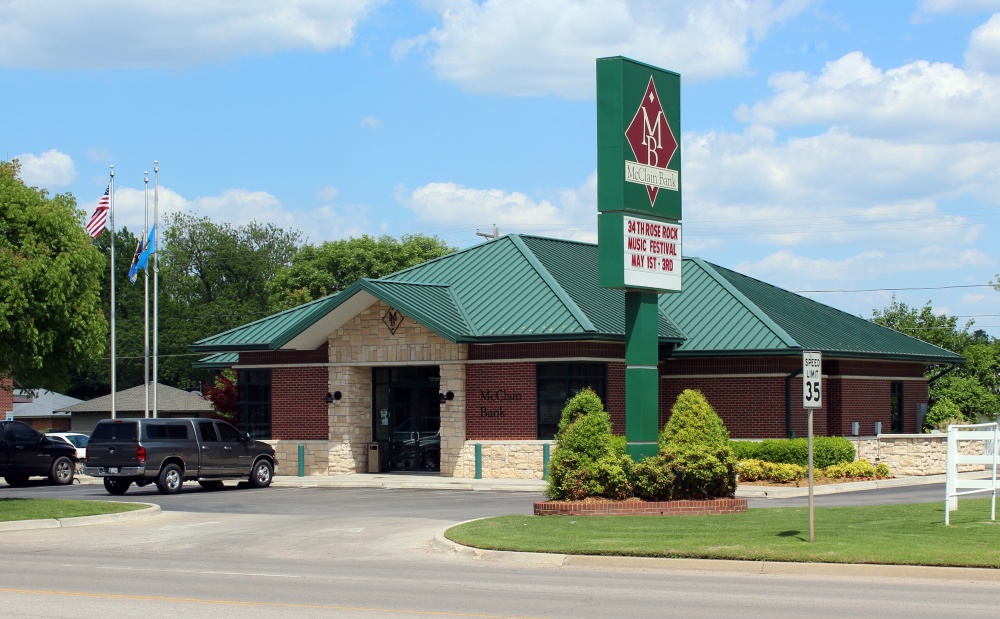 McClain Bank - Noble Branch 01