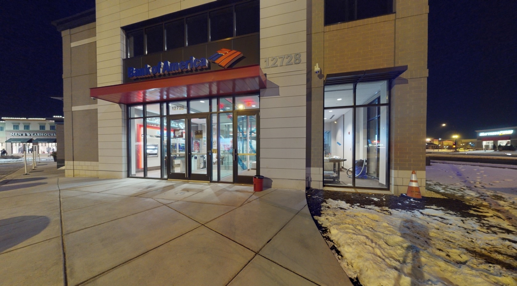 Bank of America (with Drive-thru ATM) 01